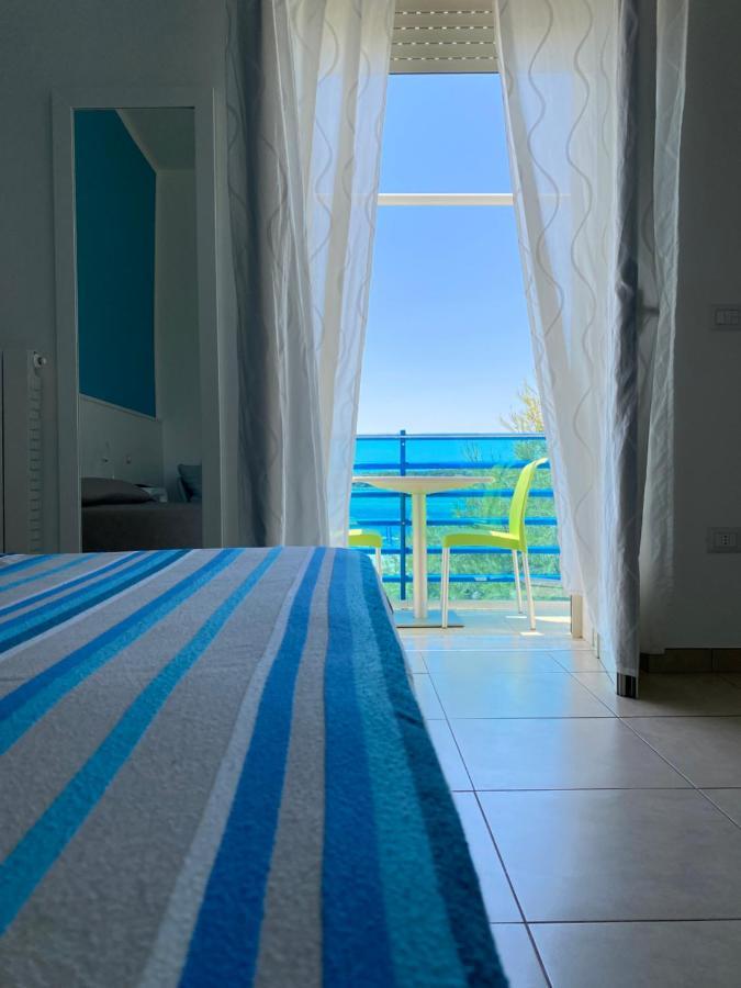 Frontemare Rooms Porto Cesareo Esterno foto