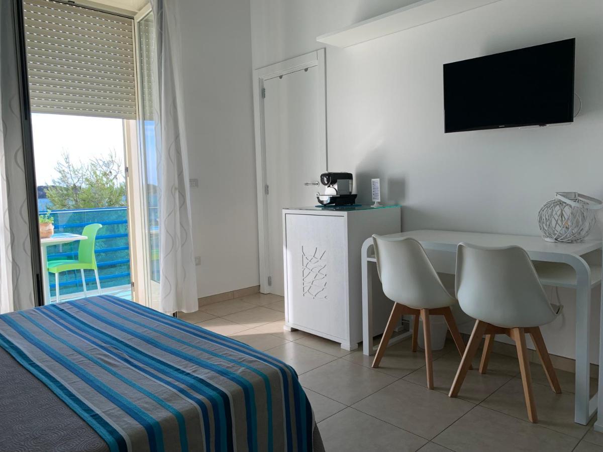 Frontemare Rooms Porto Cesareo Esterno foto